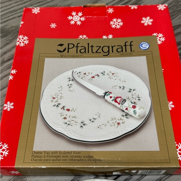 Vintage Pfaltzgraff Winter Berry Cheese Tray and Knife - Picture 5 of 6